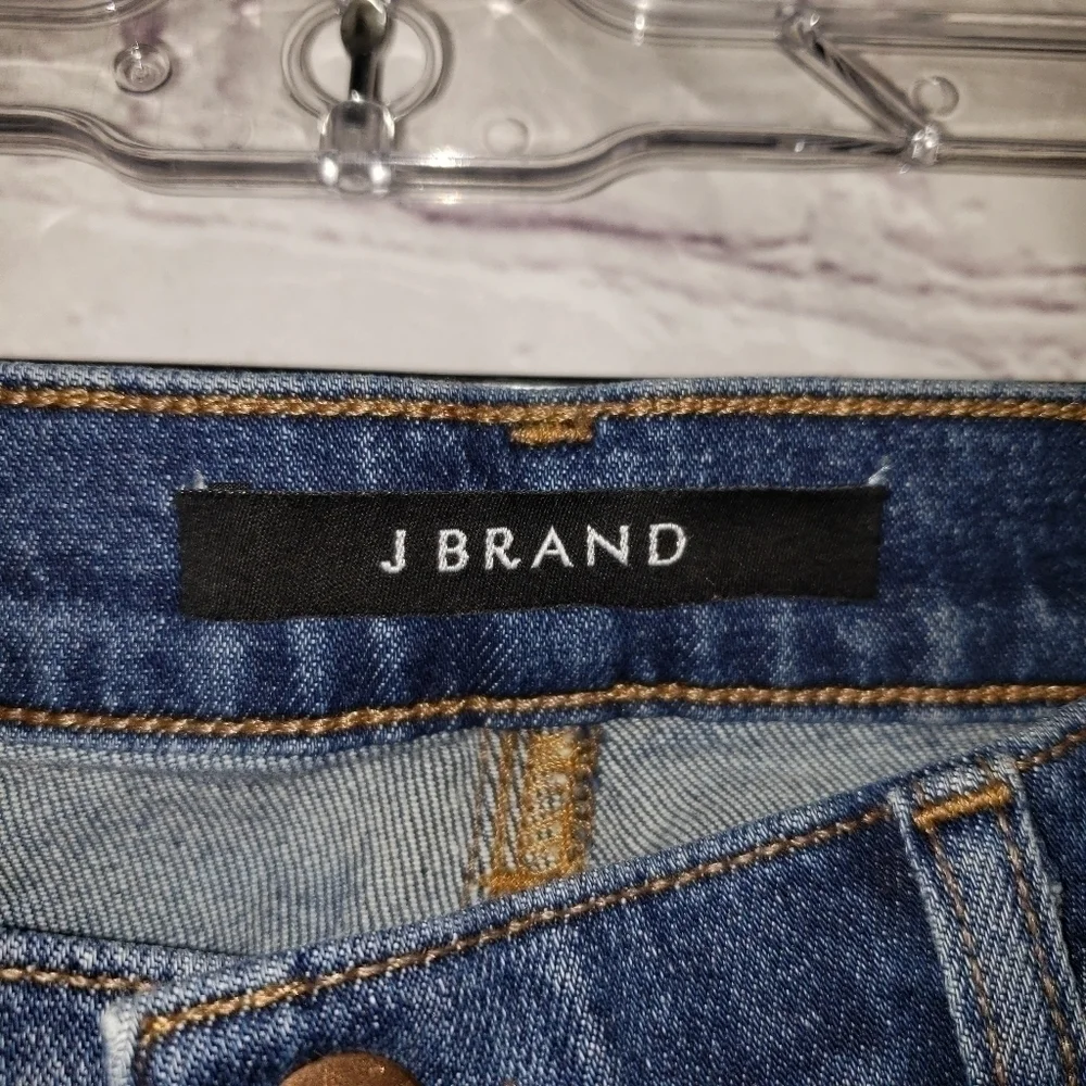 J Brand excellent size